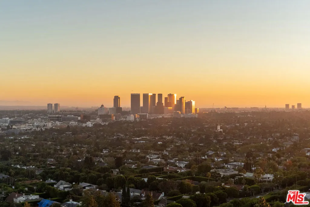 9255 Doheny Road 2006, West Hollywood, California 90069 home-pic-32